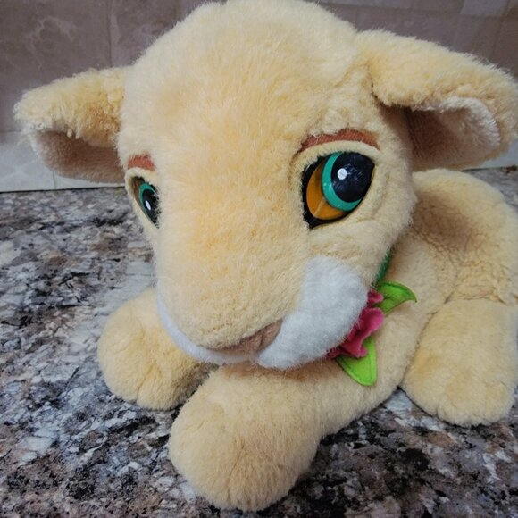 Vintage Disney's Lion King Purring Nala Stuffed Plush Toy 1993 - Picture 5 of 6